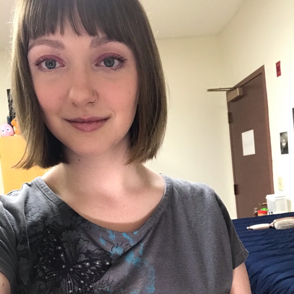Meet your Posher, Danielle